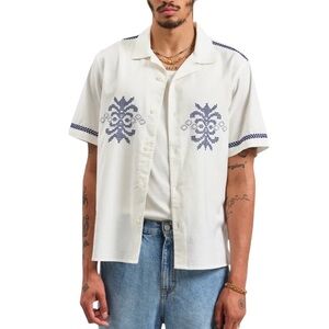 WAX London Didcot Tablecloth Motif Embroidered Short Sleeve Shirt